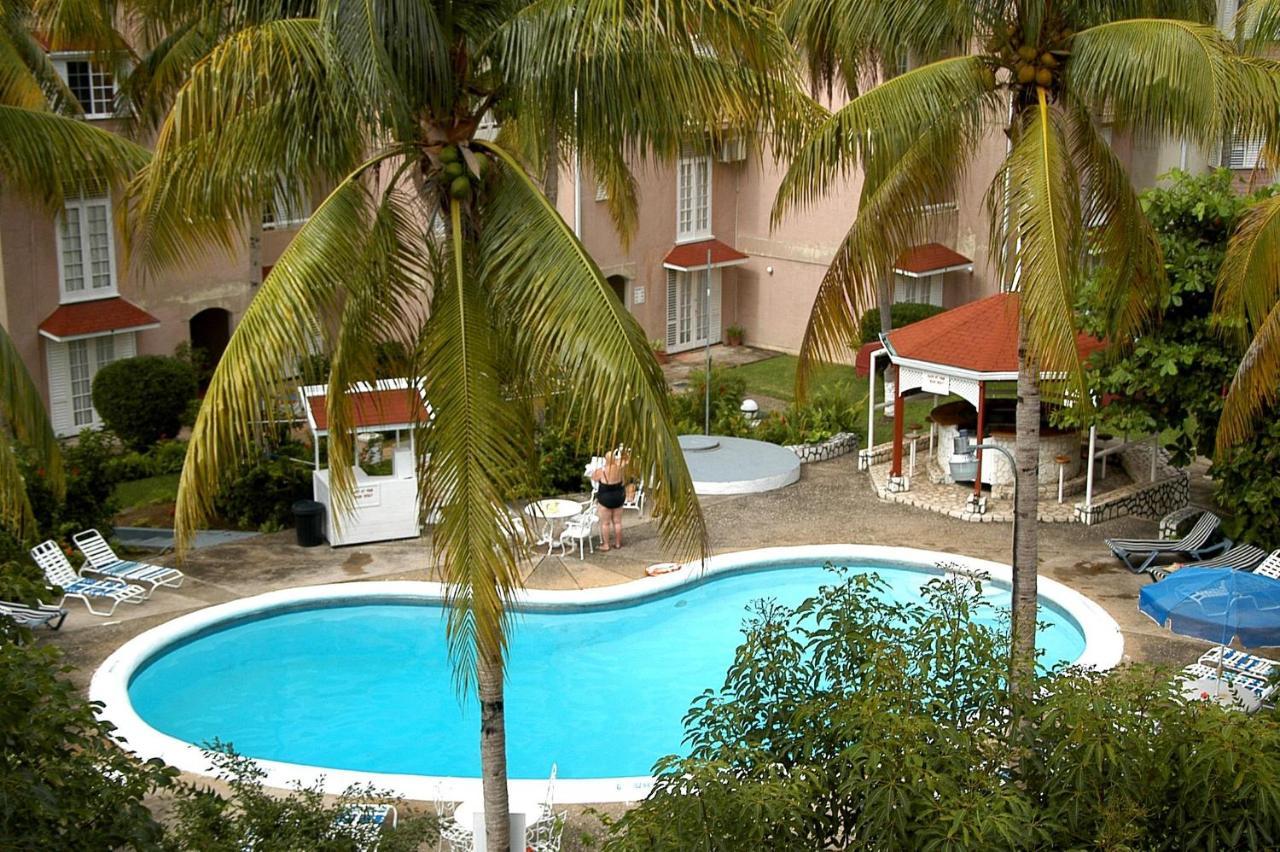 Lovely Modern 1Bedroom Overlooking Carribean Sea. Ocho Rios Esterno foto